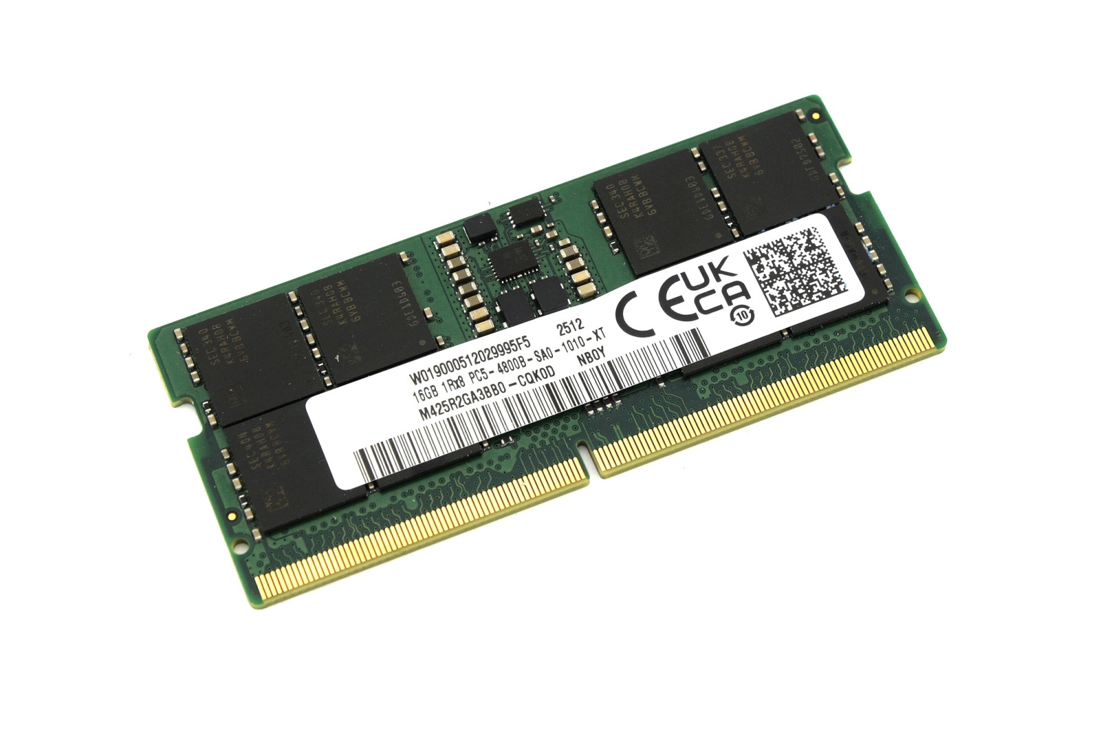 Модуль памяти Samsung SODIMM DDR5 16Гб 4800 MHz PC5-38400