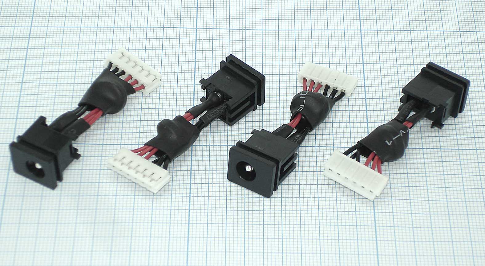 Разъем для ноутбука HY-TO022 Toshiba Qosmio F40 F45 с кабелем