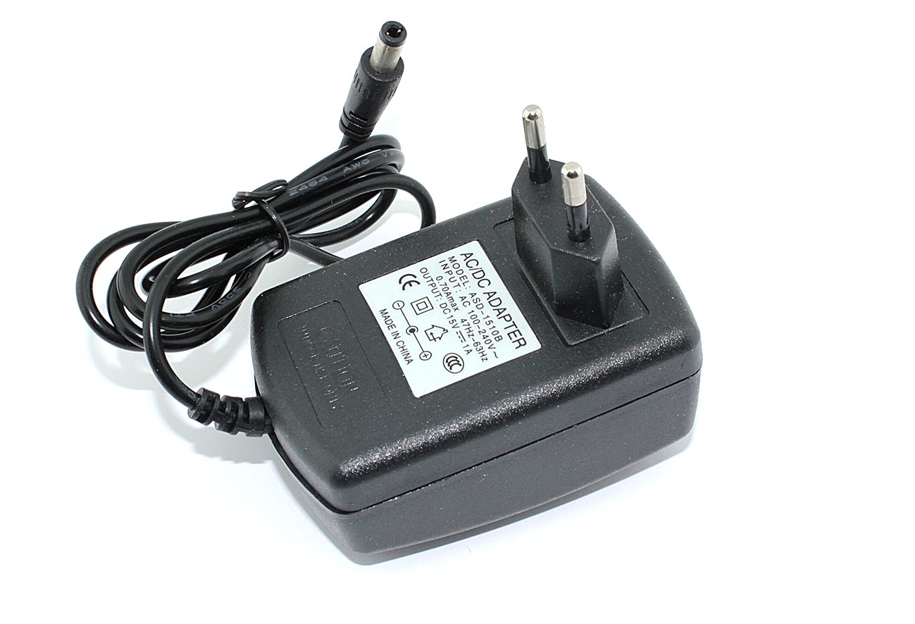 Блок питания (сетевой адаптер) 15V 1A 5.5x2.1